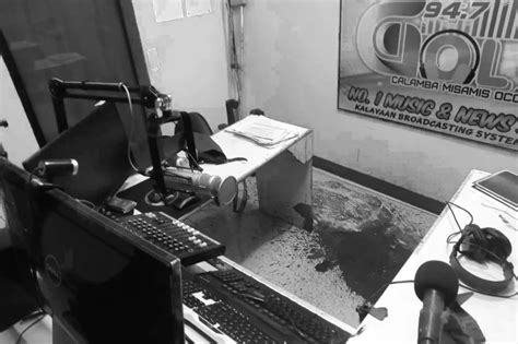broadcaster binaril video|Brodkaster patay matapos barilin habang nagpoprograma .